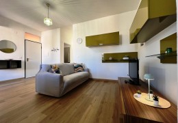 Torre dell'Orso Trilocale Nuovo con clima e veranda 200 metri dalla spiaggia